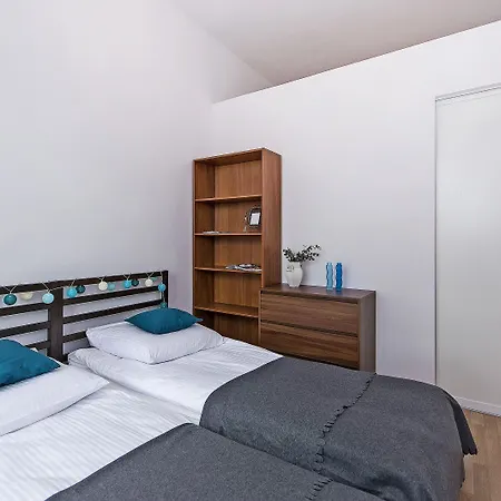 Center - Ogarna 1 Art In By Apartmore