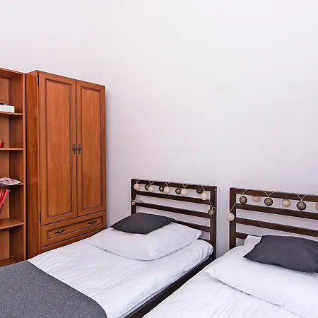 Center - Ogarna 1 Art In By Apartmore *