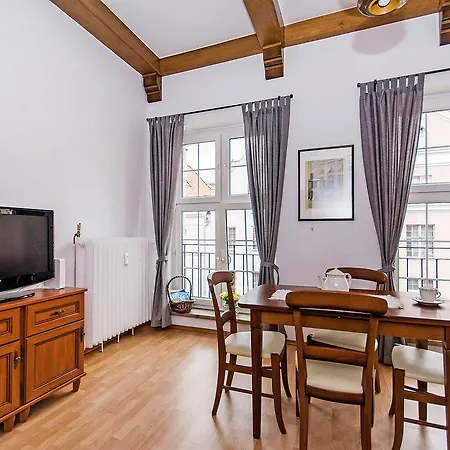 Center - Ogarna 1 Art In By Apartmore